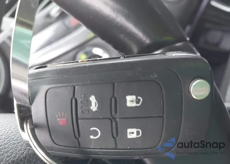 2018 Chevrolet Impala 1Lt z USA, uszkodzony, nr VIN 2G1105S39J9135955